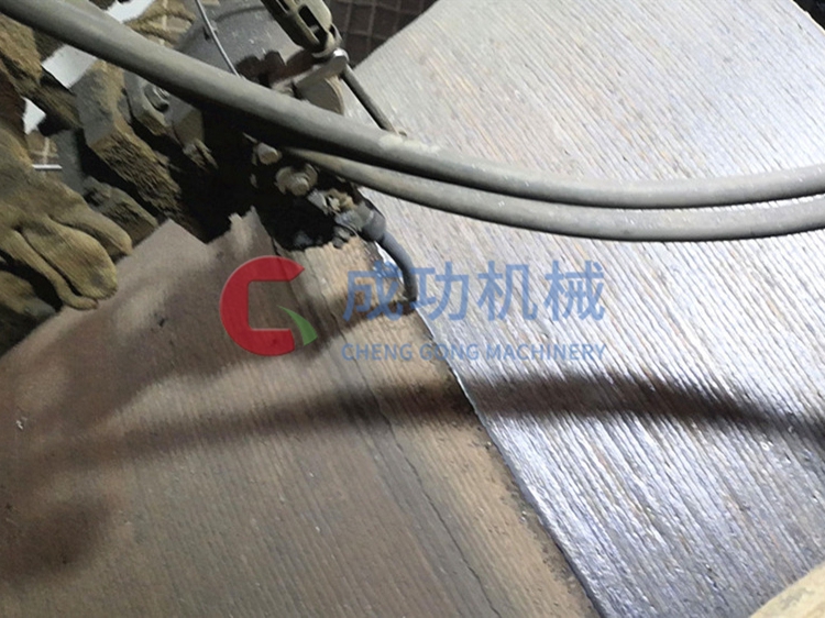輥壓機(jī)在線(xiàn)堆焊